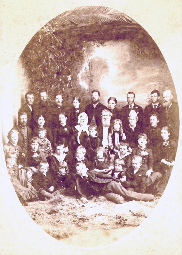 The Hawdon family of Kiora