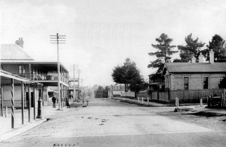 With sections such as “Town Talk” and “Personal and Otherwise” the Moruya Examiner was the real Facebook of 1916