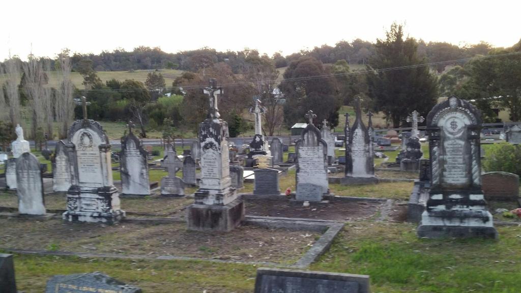 God’s Acre And The Great Majority – News From 100 Years Ago