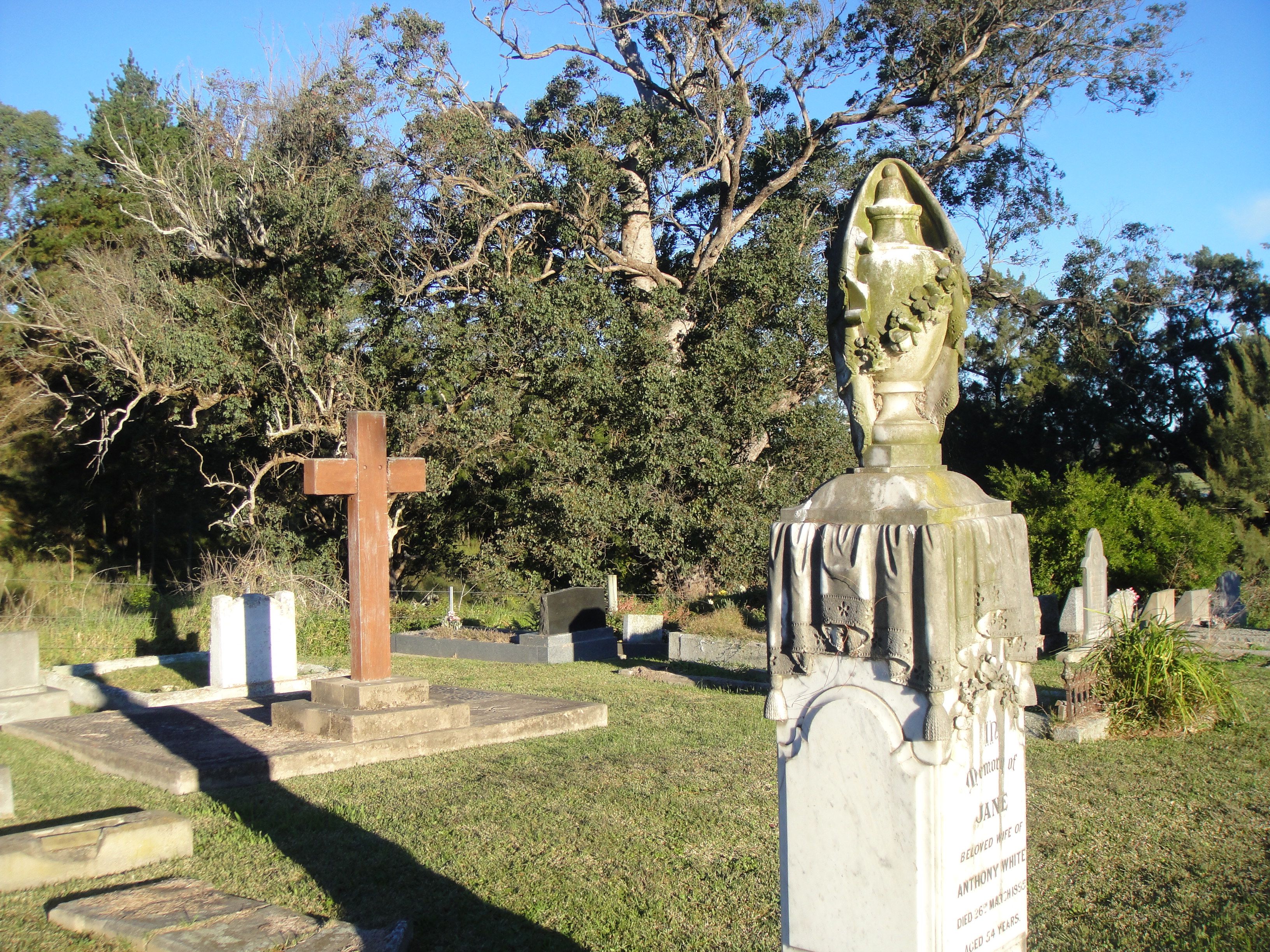 Returned Heroes, Death and Tennis – News from 100 years ago.